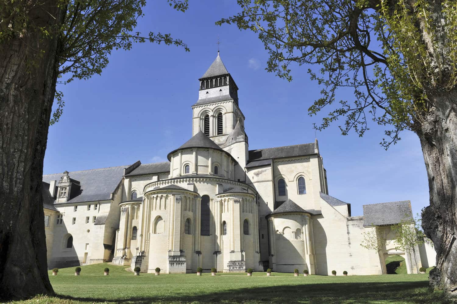 abbaye-de-fontevraud1 abbaye-de-fontevraud1